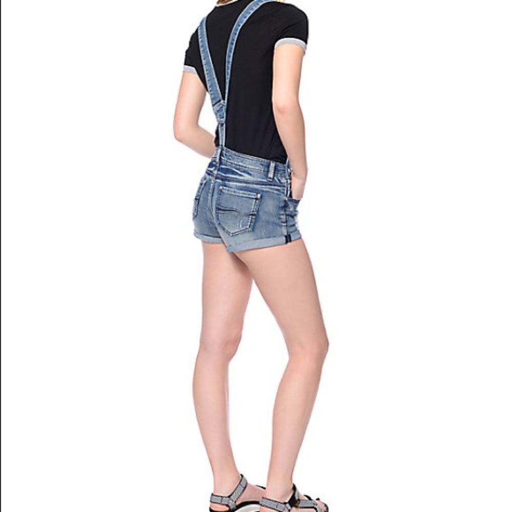 Zumiez Empyre- Denim overall shorts 💥